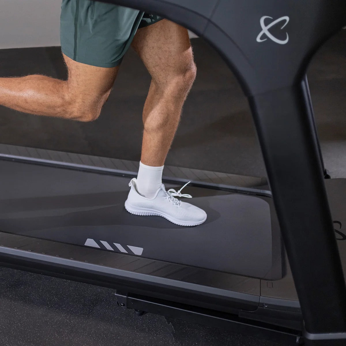 Inspire Series T4S Treadmill -10" Touchscreen